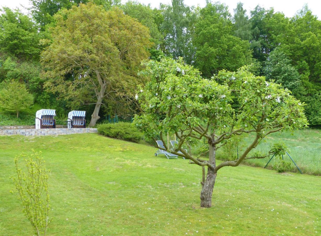Ferienhaus Am Schmachter See Binz Exteriör bild