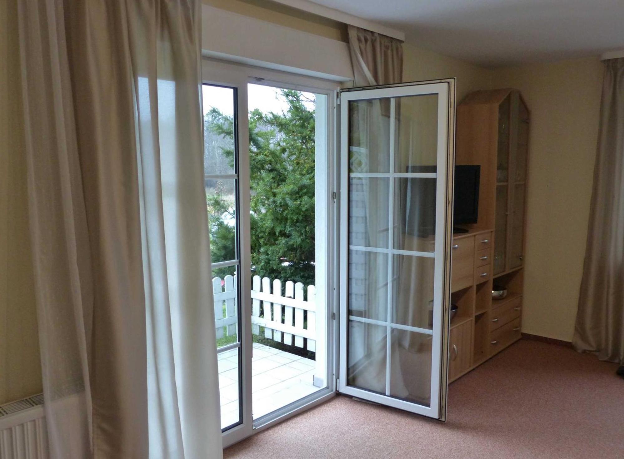 Ferienhaus Am Schmachter See Binz Exteriör bild